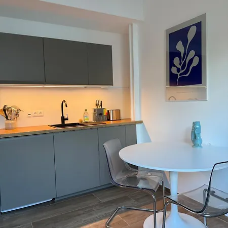 Helle 2-zimmer-wohnung Апартаменты